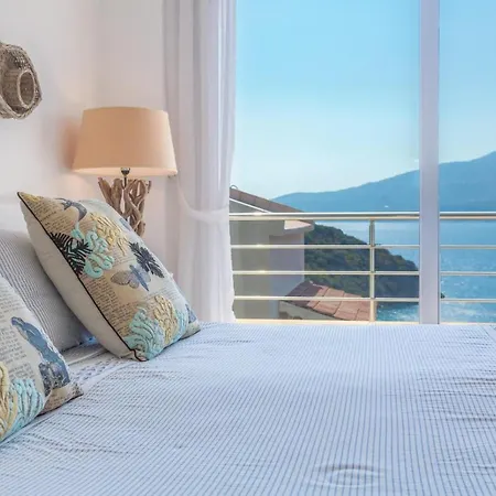 Beyza Vila Kalkan